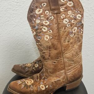 Shyanne Maisie Floral Embroidered Western Boots - Brown
